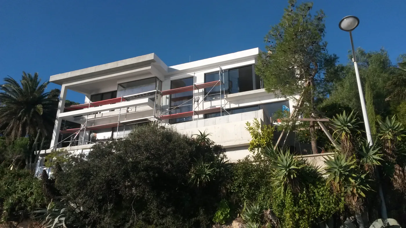 Villa avec balcon en ossature bois
